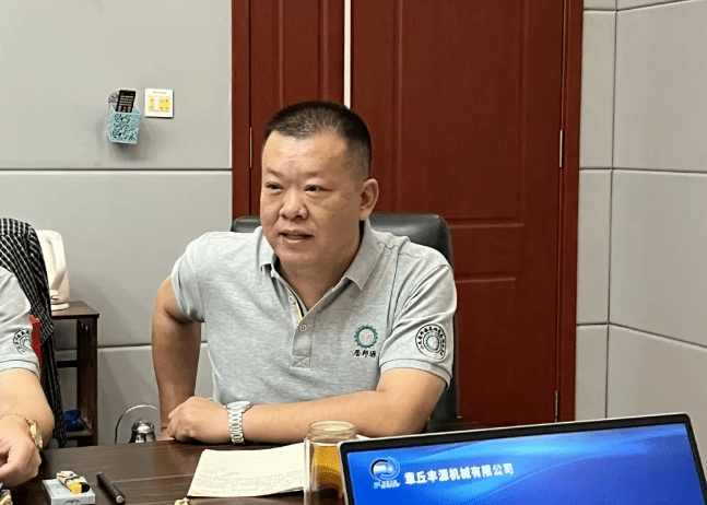 大家一起對行業(yè)案例進行分析，討論行業(yè)開發(fā)的策略，旨在深入了解客戶需求后，給不同行業(yè)客戶提供專業(yè)解決方案，與客戶一起成長。